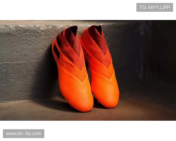 聚焦红白配色高性能足球战靴引领速度与力量全新潮流风尚魅力趋势